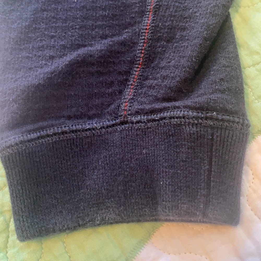 REVERSIBLE Tommy Bahama Patriots NFL Men’s Large Pullover Sweater M3 - Picture 5 of 10
